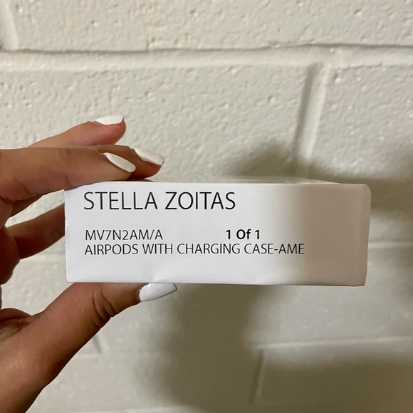 BRAND NEW APPLE AIRPODS WITH CHARGING CASE - Picture 2 of 5